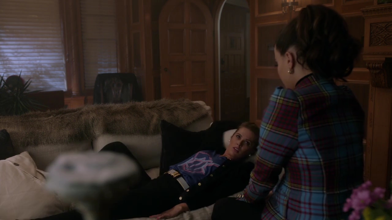 Charmed-Online-dot-nl_Charmed-1x06KappaSpirit01971.jpg