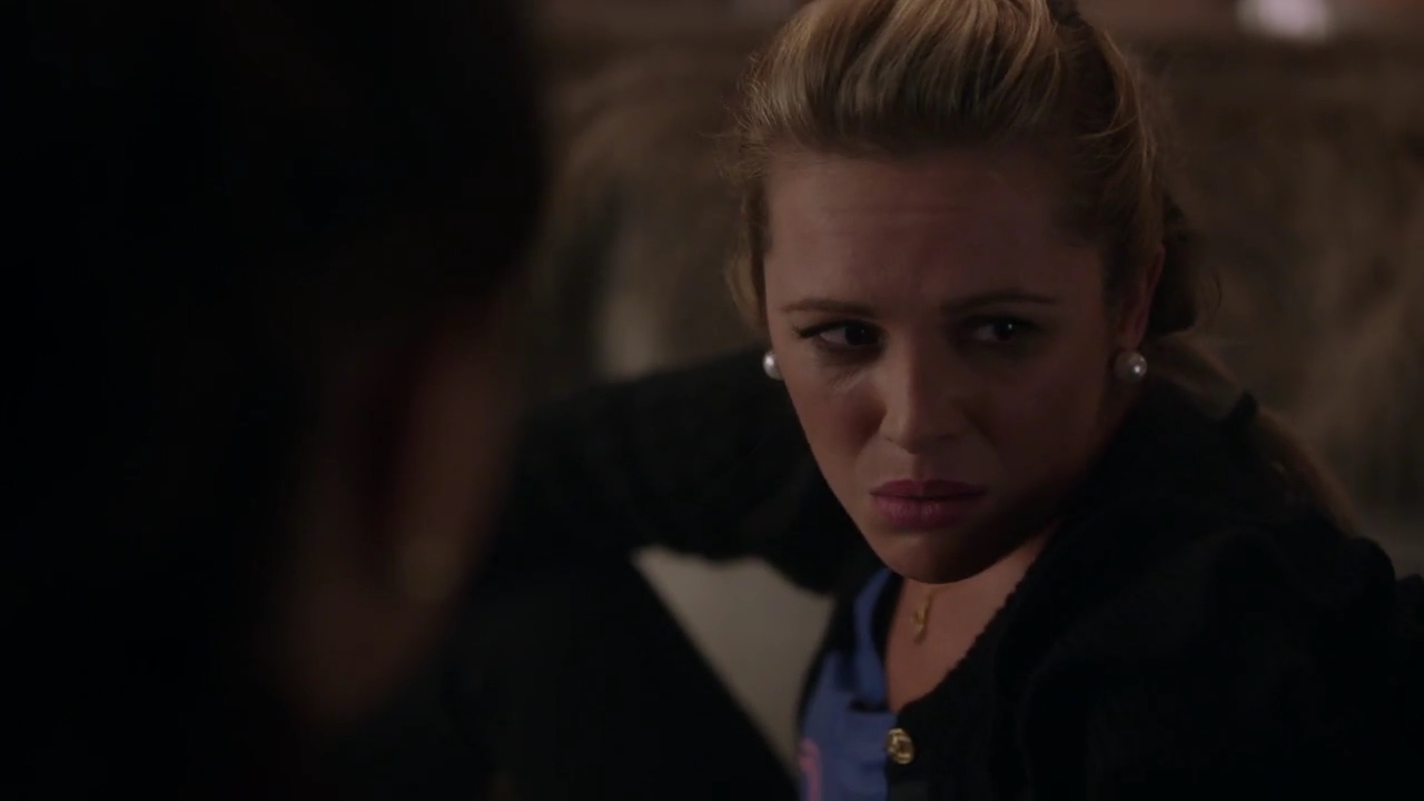 Charmed-Online-dot-nl_Charmed-1x06KappaSpirit01986.jpg
