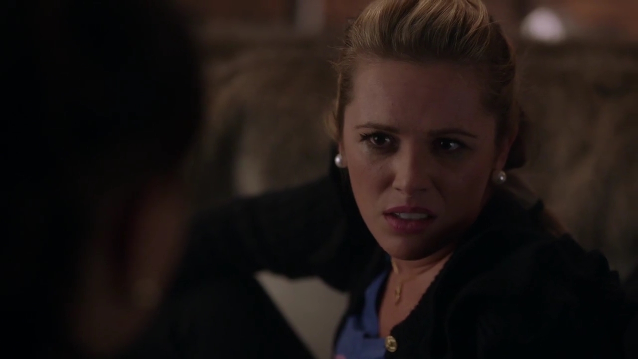 Charmed-Online-dot-nl_Charmed-1x06KappaSpirit01991.jpg