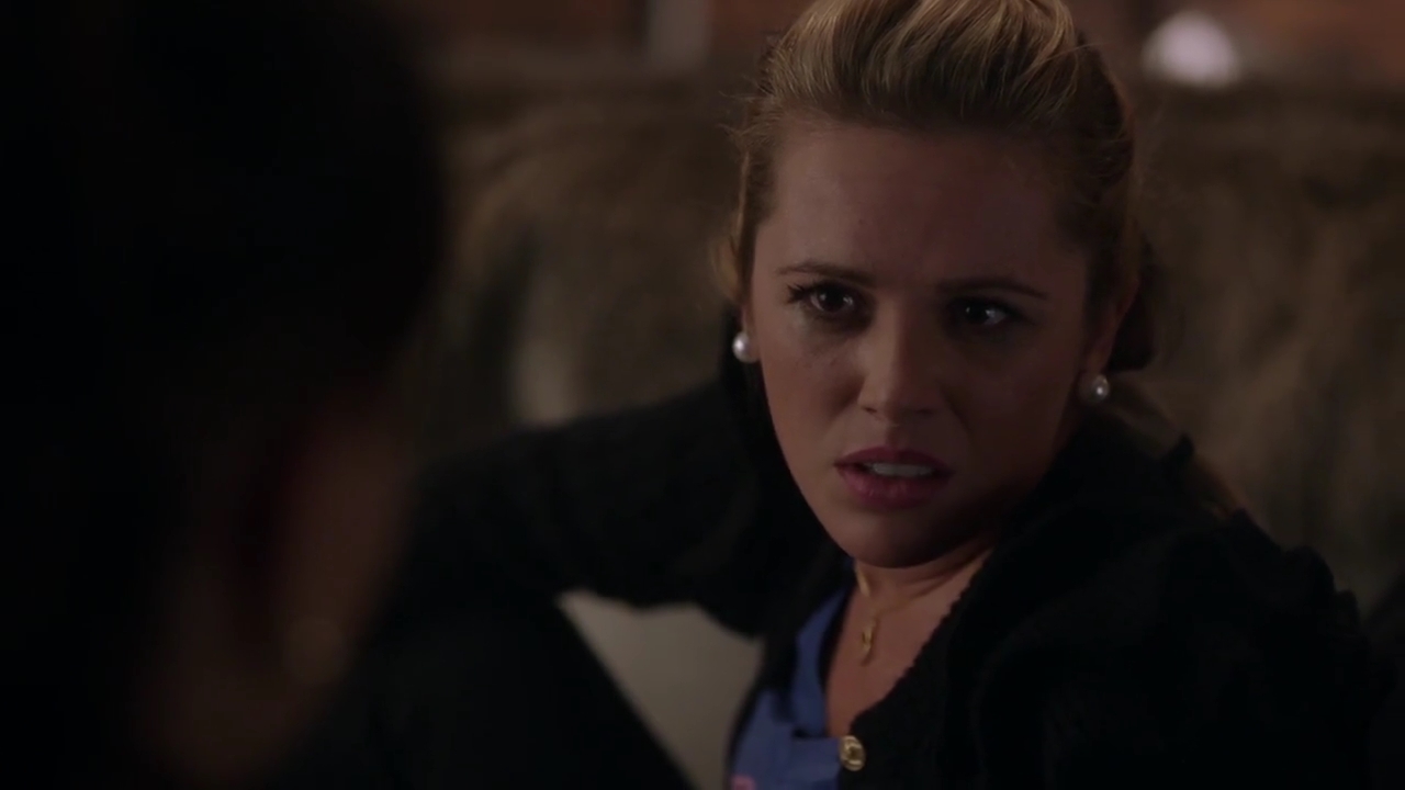 Charmed-Online-dot-nl_Charmed-1x06KappaSpirit01992.jpg