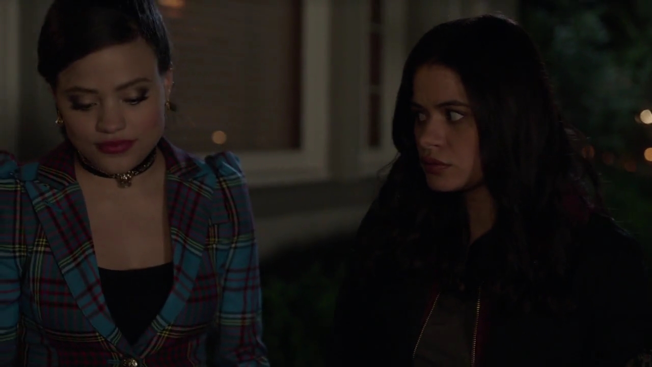 Charmed-Online-dot-nl_Charmed-1x06KappaSpirit02023.jpg Charmed-Online-dot-nl_Charmed-1x06KappaSpirit02023.jpg