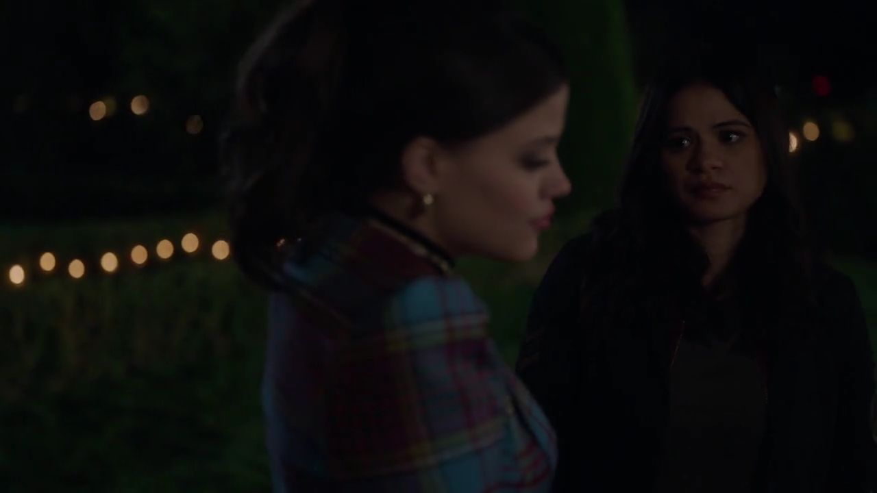 Charmed-Online-dot-nl_Charmed-1x06KappaSpirit02050.jpg