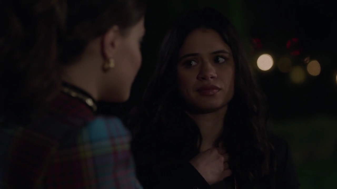 Charmed-Online-dot-nl_Charmed-1x06KappaSpirit02068.jpg