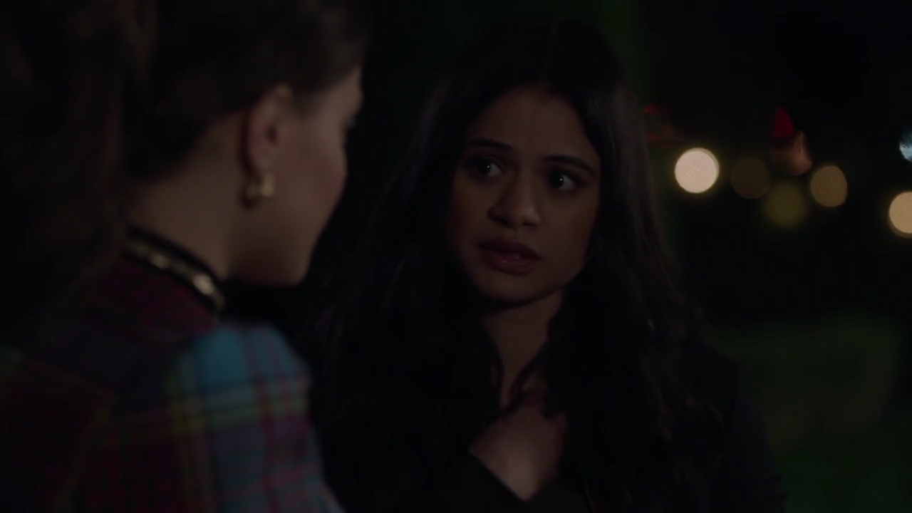 Charmed-Online-dot-nl_Charmed-1x06KappaSpirit02073.jpg