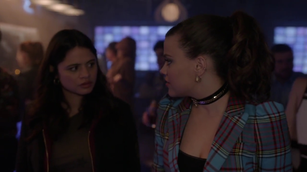 Charmed-Online-dot-nl_Charmed-1x06KappaSpirit02114.jpg