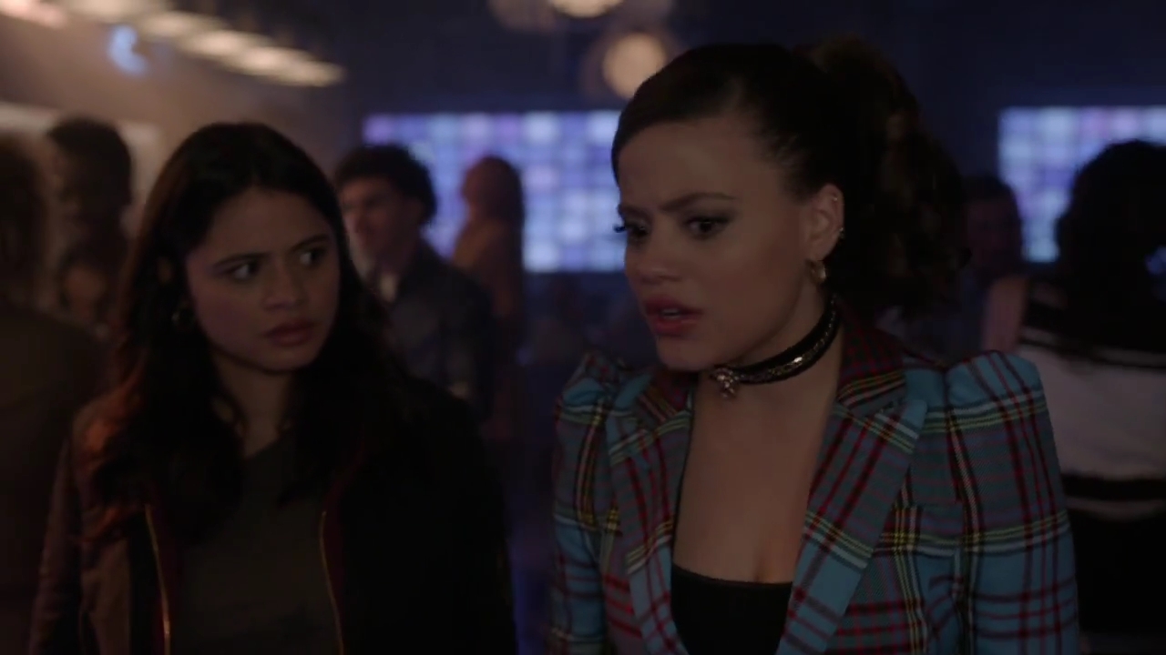 Charmed-Online-dot-nl_Charmed-1x06KappaSpirit02115.jpg