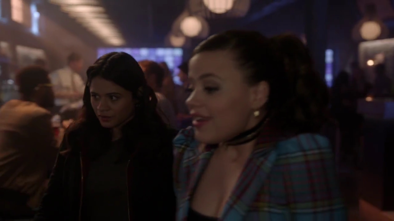 Charmed-Online-dot-nl_Charmed-1x06KappaSpirit02120.jpg