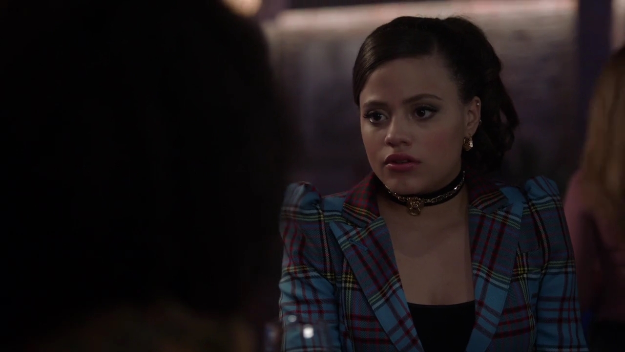 Charmed-Online-dot-nl_Charmed-1x06KappaSpirit02130.jpg