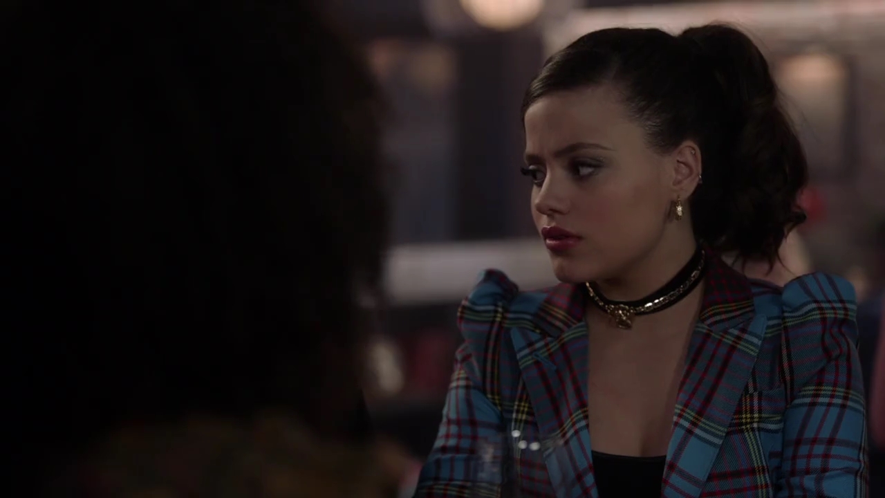 Charmed-Online-dot-nl_Charmed-1x06KappaSpirit02142.jpg