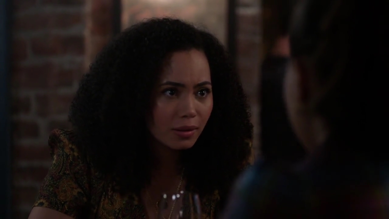 Charmed-Online-dot-nl_Charmed-1x06KappaSpirit02147.jpg