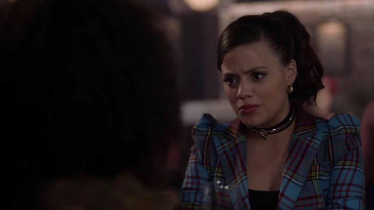 Charmed-Online-dot-nl_Charmed-1x06KappaSpirit02148.jpg