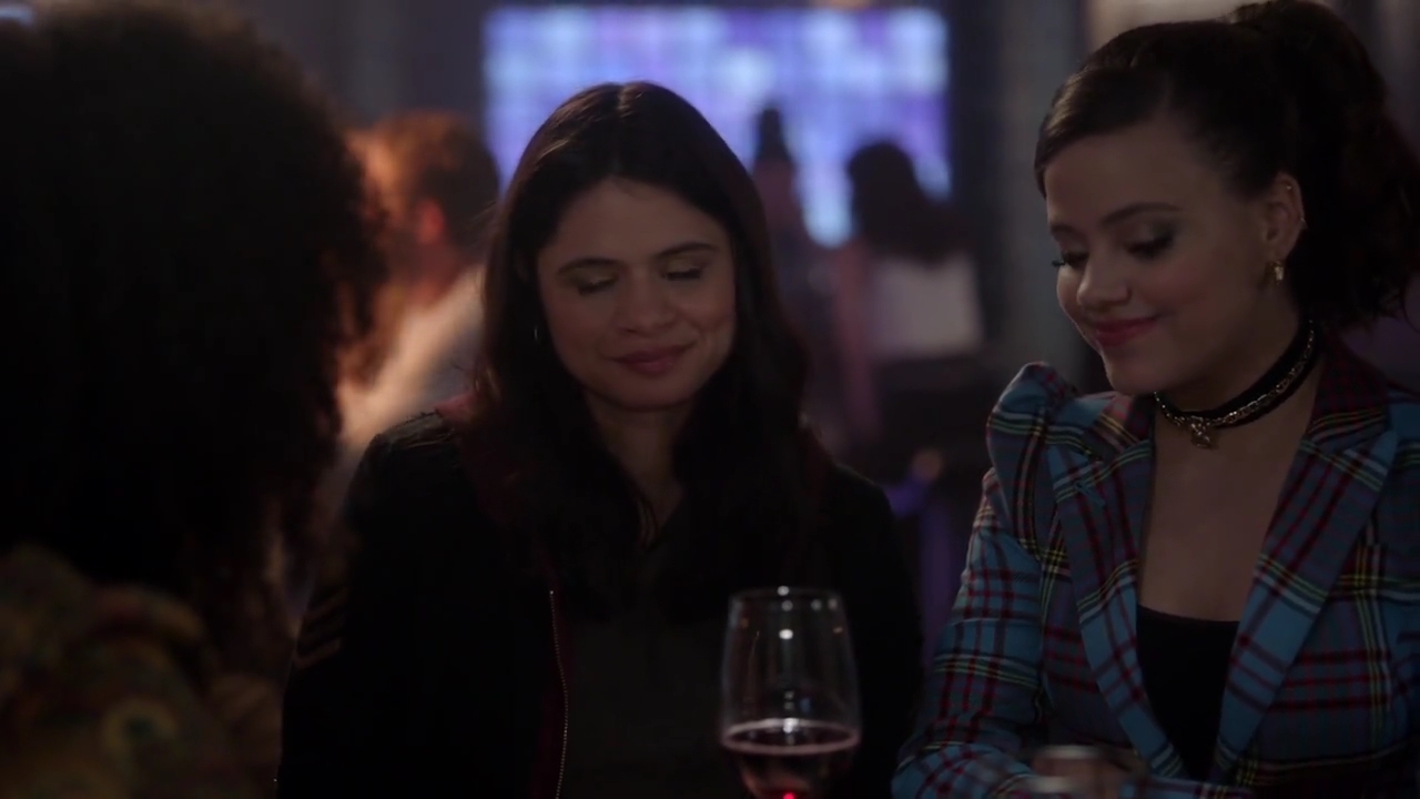 Charmed-Online-dot-nl_Charmed-1x06KappaSpirit02162.jpg