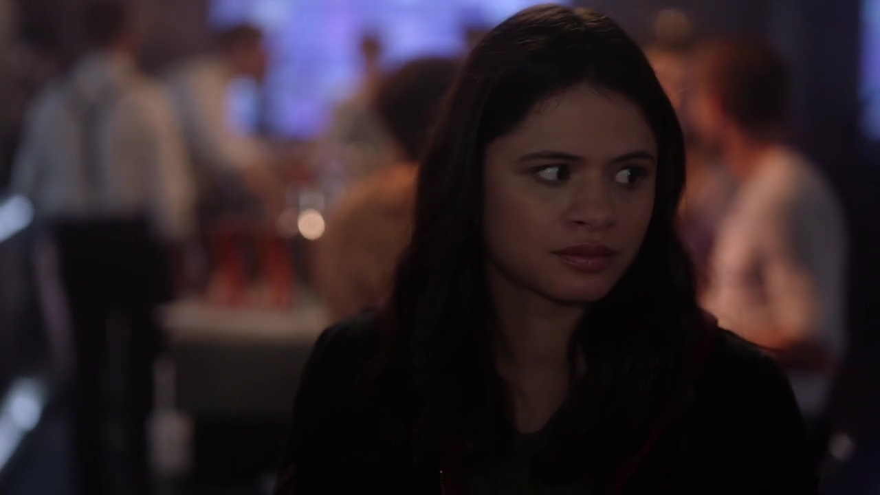 Charmed-Online-dot-nl_Charmed-1x06KappaSpirit02175.jpg