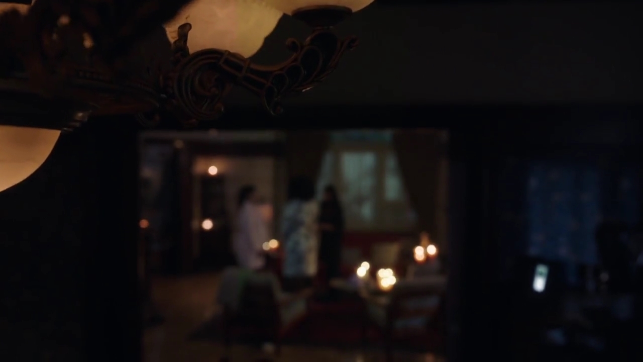 Charmed-Online-dot-nl_Charmed-1x06KappaSpirit02188.jpg