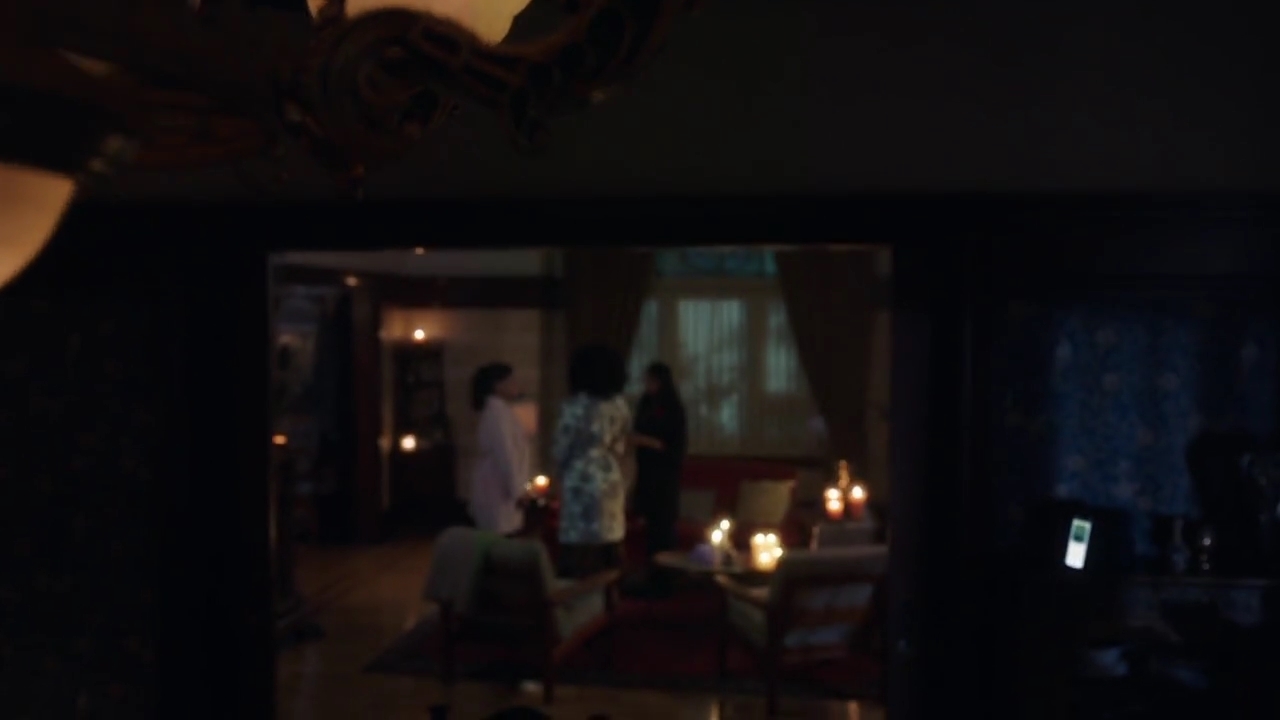 Charmed-Online-dot-nl_Charmed-1x06KappaSpirit02189.jpg