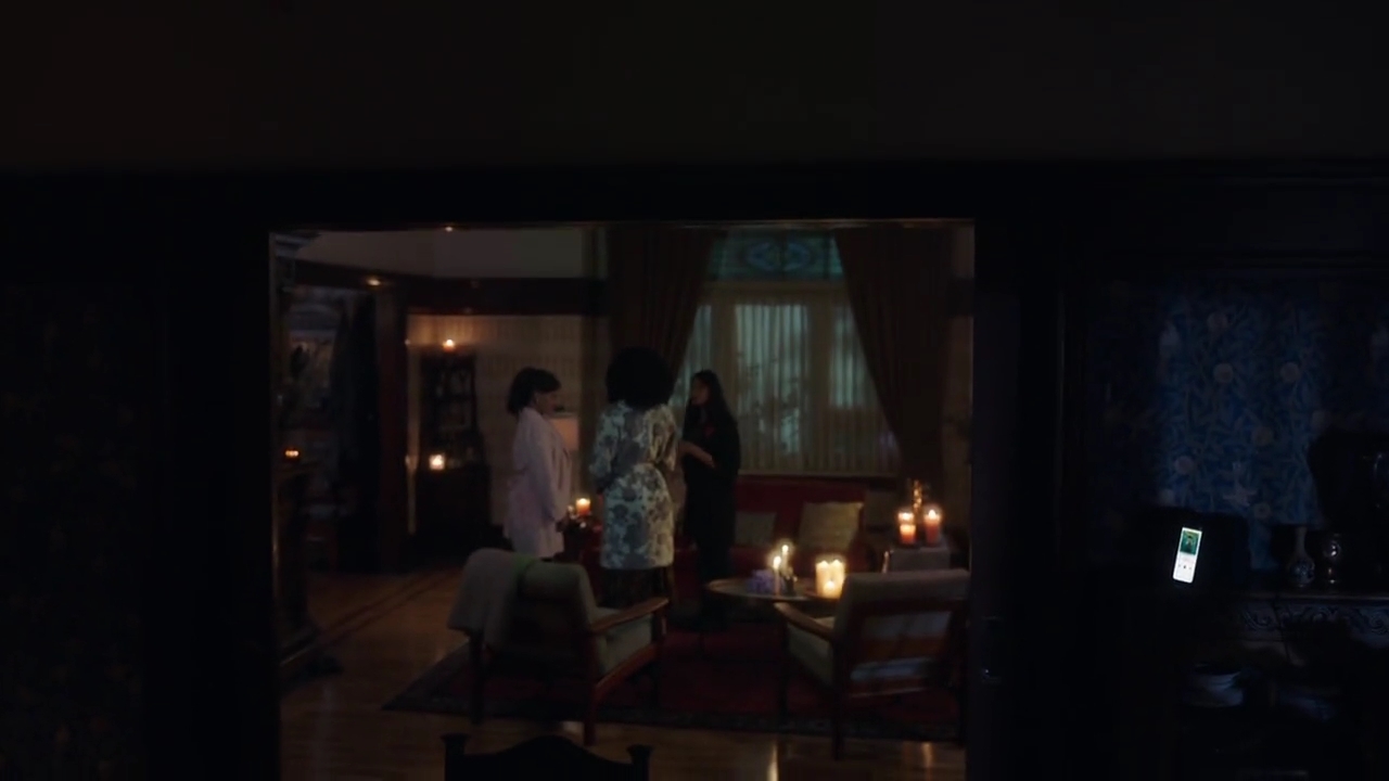 Charmed-Online-dot-nl_Charmed-1x06KappaSpirit02191.jpg