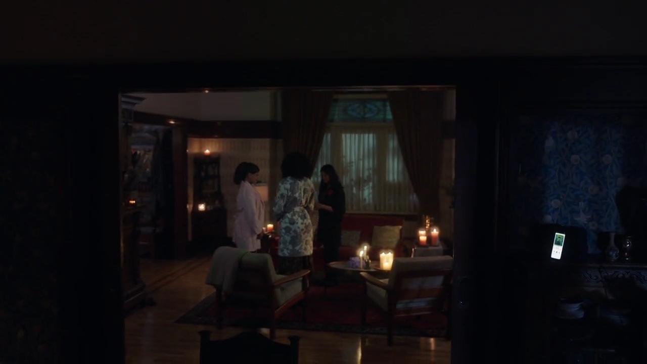 Charmed-Online-dot-nl_Charmed-1x06KappaSpirit02192.jpg