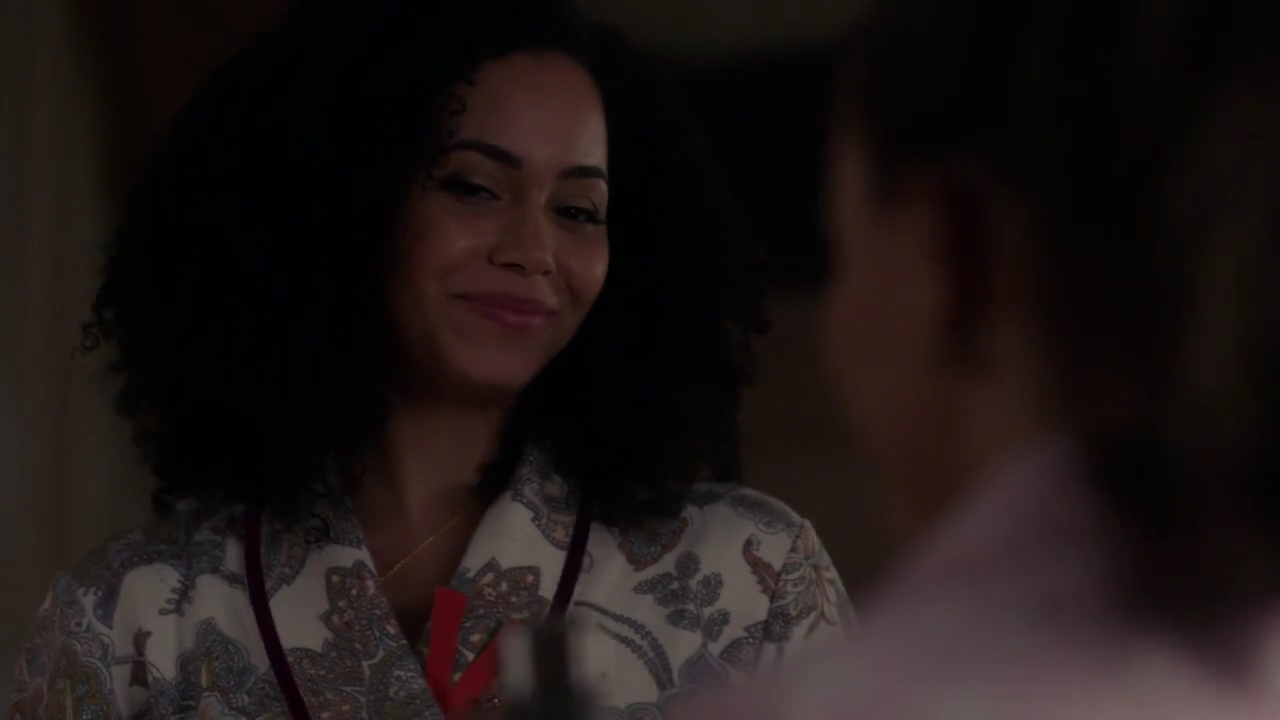 Charmed-Online-dot-nl_Charmed-1x06KappaSpirit02215.jpg