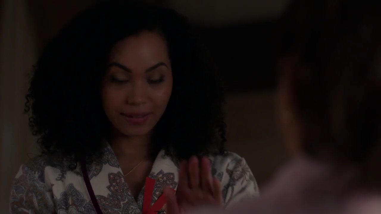Charmed-Online-dot-nl_Charmed-1x06KappaSpirit02226.jpg