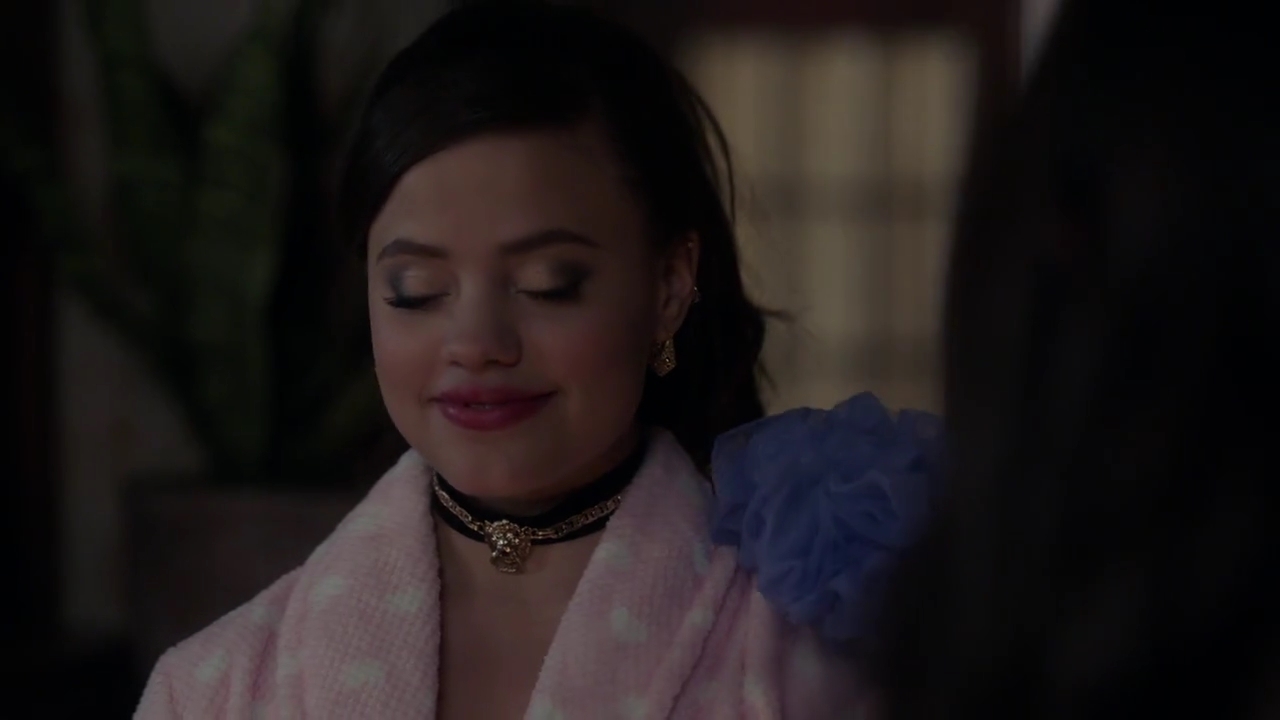 Charmed-Online-dot-nl_Charmed-1x06KappaSpirit02229.jpg