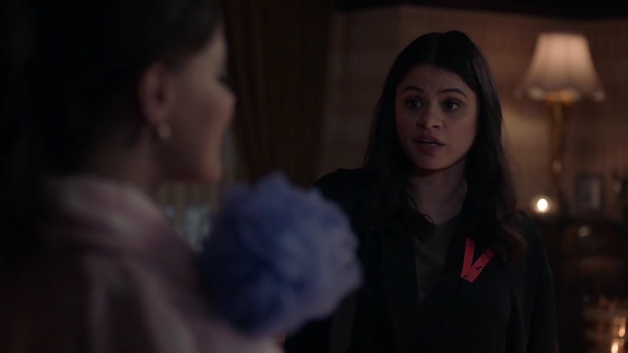 Charmed-Online-dot-nl_Charmed-1x06KappaSpirit02231.jpg