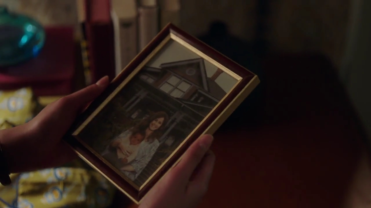 Charmed-Online-dot-nl_Charmed-1x06KappaSpirit02346.jpg