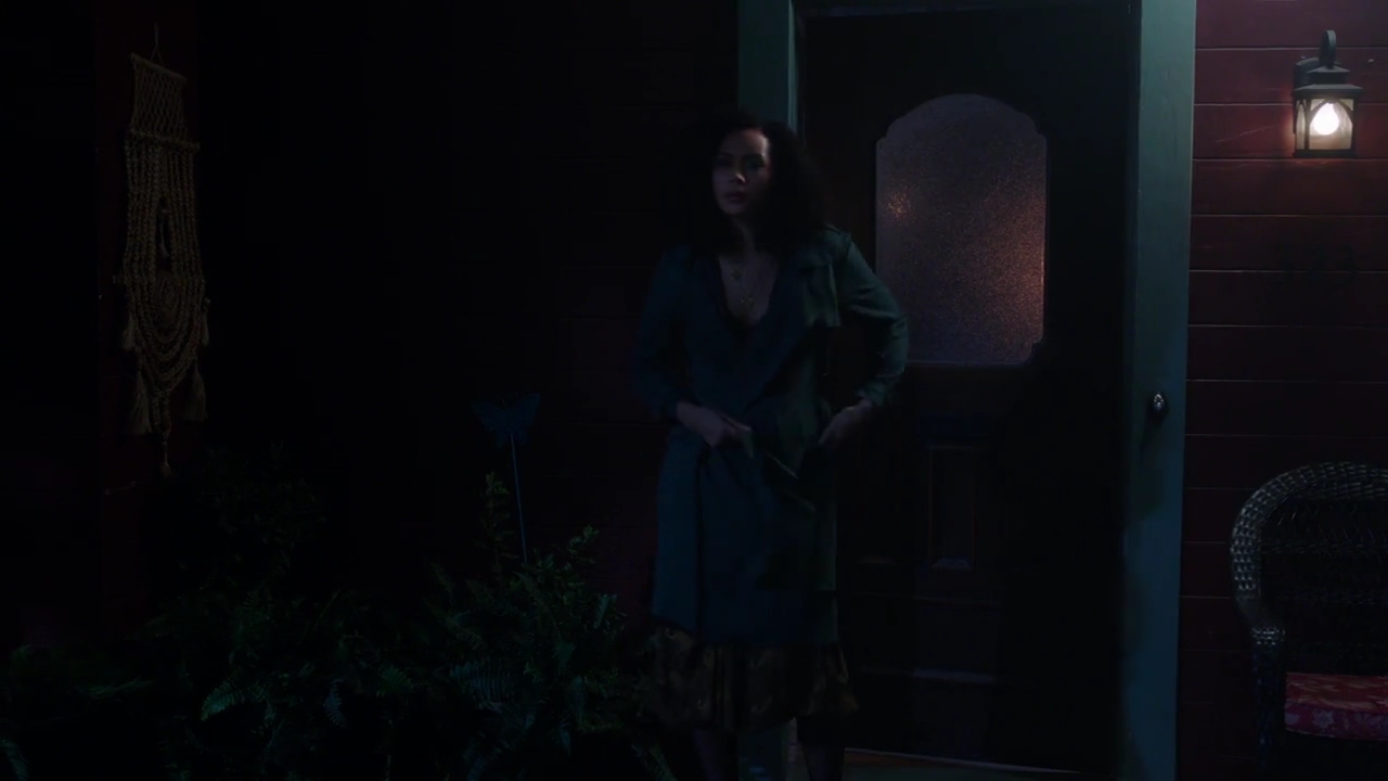 Charmed-Online-dot-nl_Charmed-1x06KappaSpirit02366.jpg