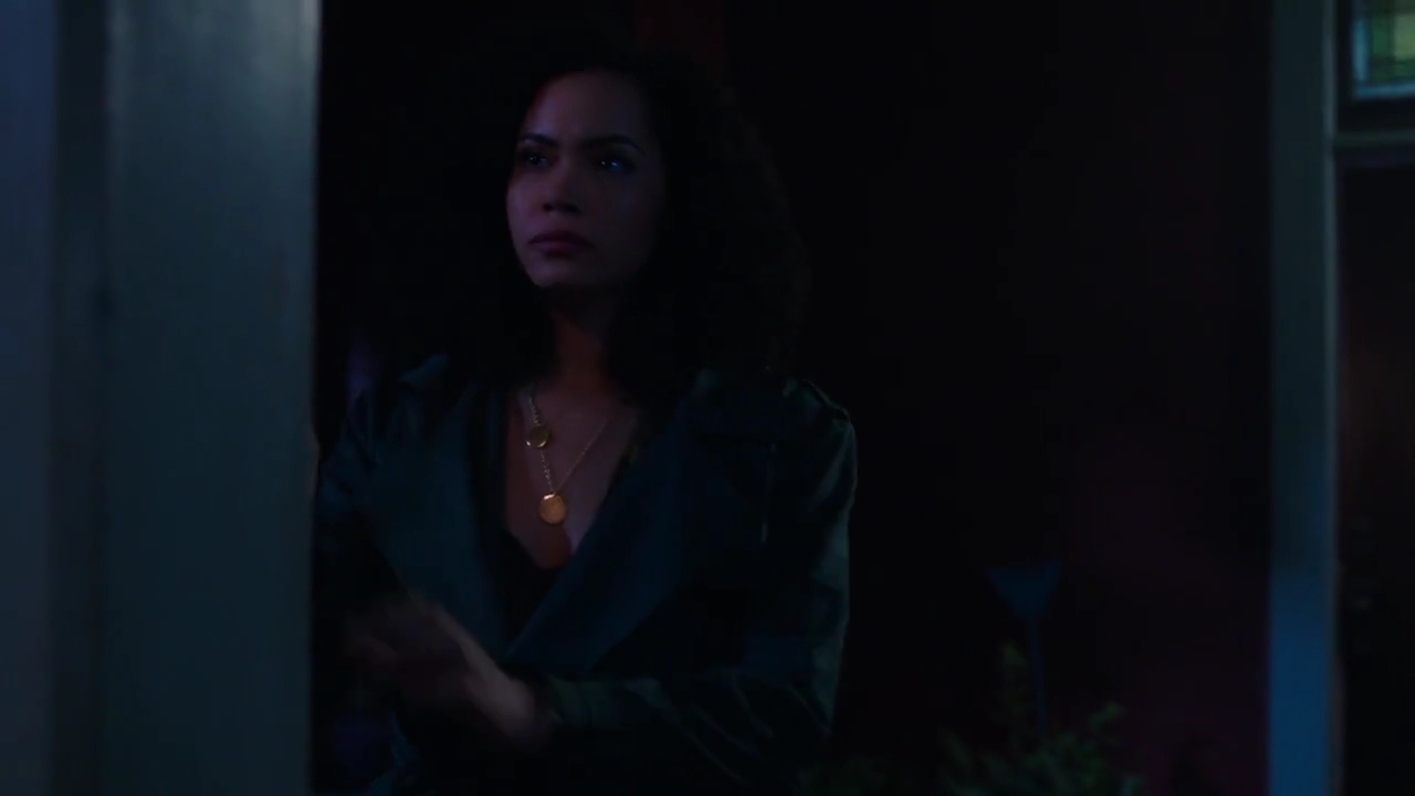 Charmed-Online-dot-nl_Charmed-1x06KappaSpirit02371.jpg