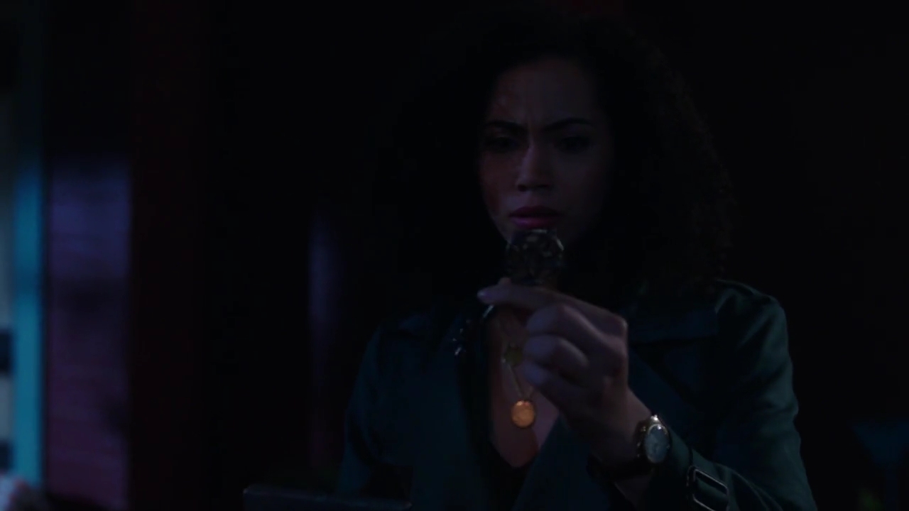 Charmed-Online-dot-nl_Charmed-1x06KappaSpirit02405.jpg