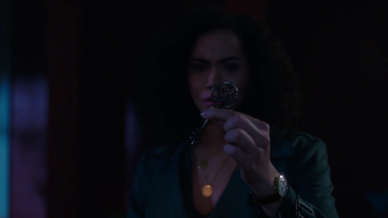 Charmed-Online-dot-nl_Charmed-1x06KappaSpirit02407.jpg