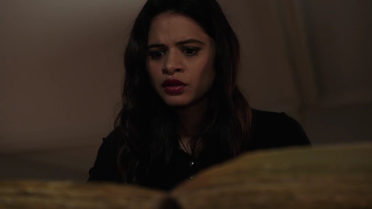 Charmed-Online-dot-nl_Charmed-1x07OutofScythe01149.jpg