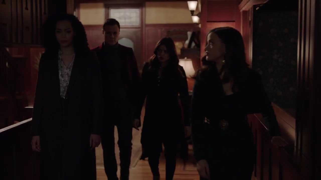 Charmed-Online-dot-nl_Charmed-1x07OutofScythe01293.jpg