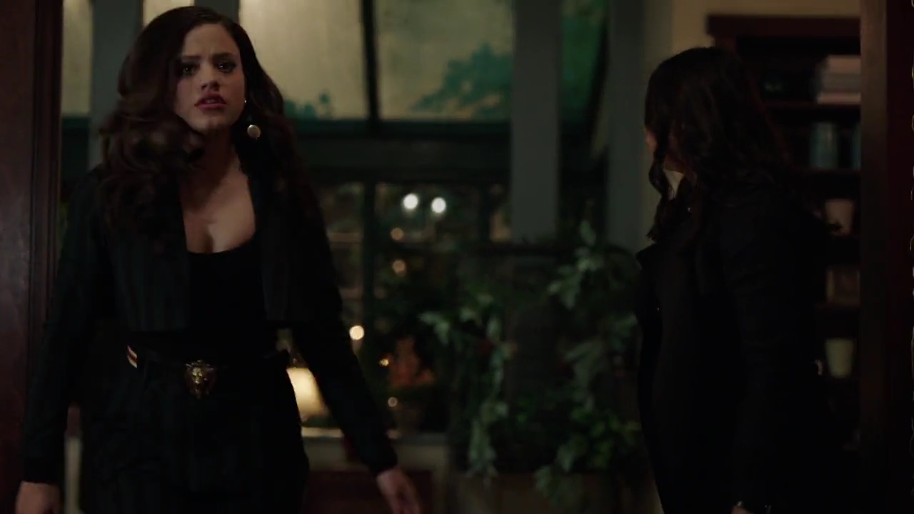 Charmed-Online-dot-nl_Charmed-1x07OutofScythe01437.jpg