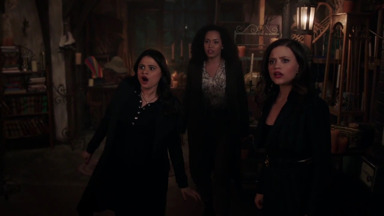 Charmed-Online-dot-nl_Charmed-1x07OutofScythe01448.jpg