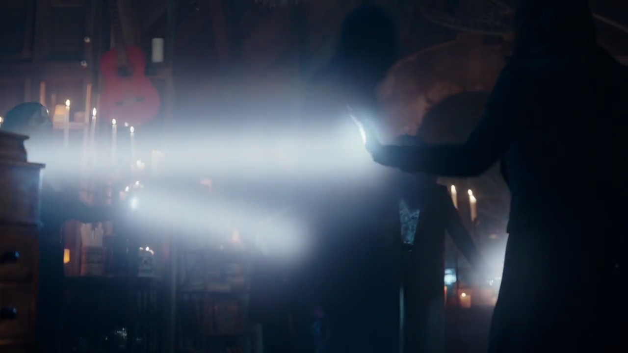 Charmed-Online-dot-nl_Charmed-1x07OutofScythe01656.jpg