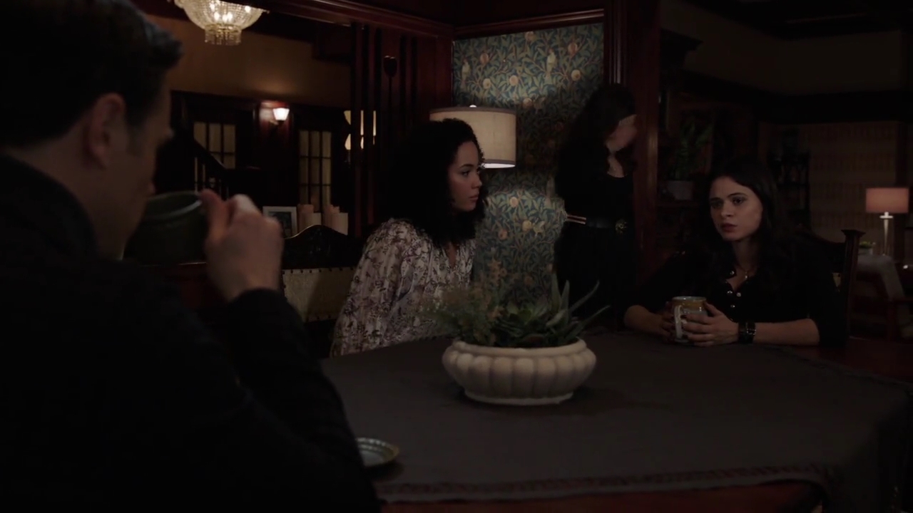 Charmed-Online-dot-nl_Charmed-1x07OutofScythe01762.jpg