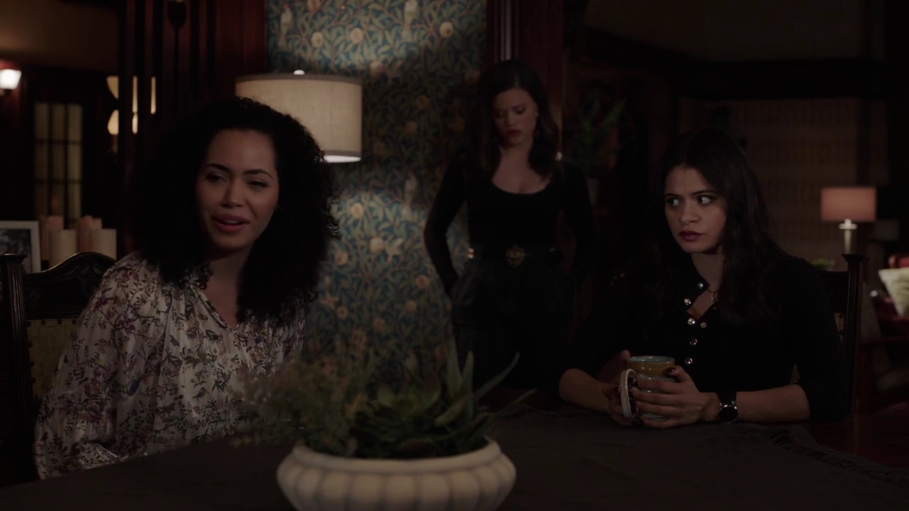 Charmed-Online-dot-nl_Charmed-1x07OutofScythe01773.jpg