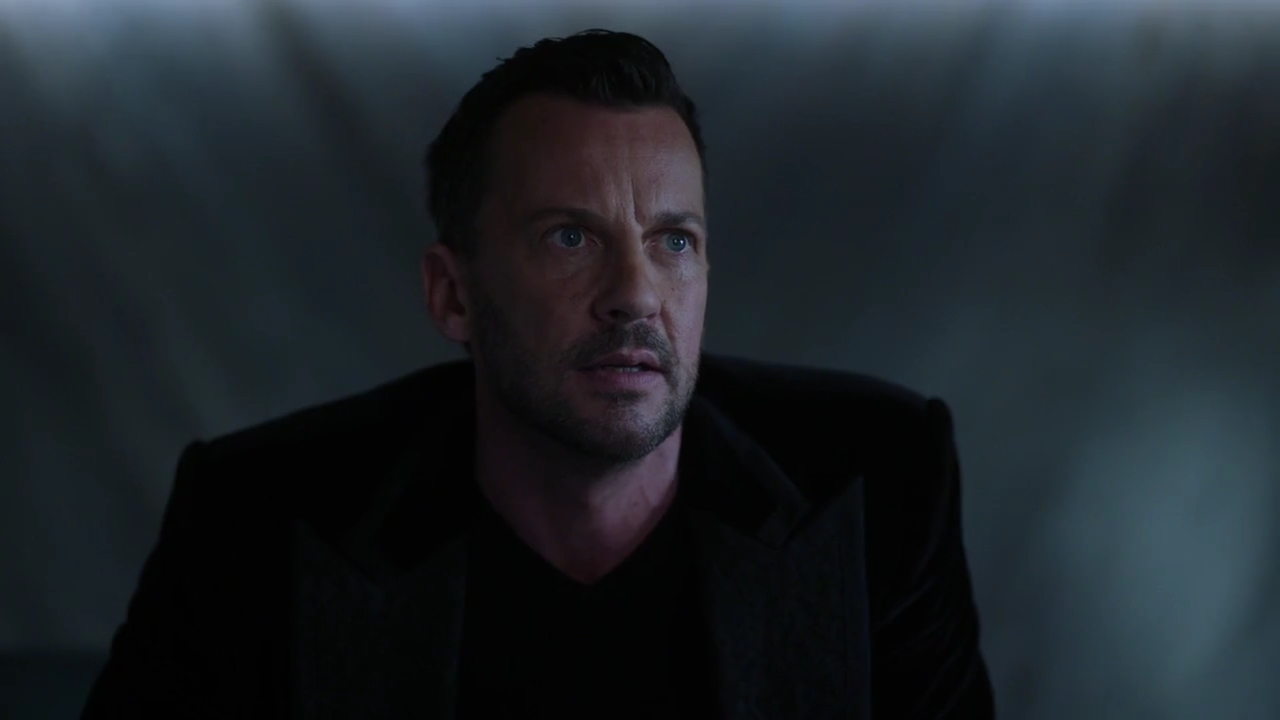 Charmed-Online-dot-nl_Charmed-1x08BugABoo00351.jpg