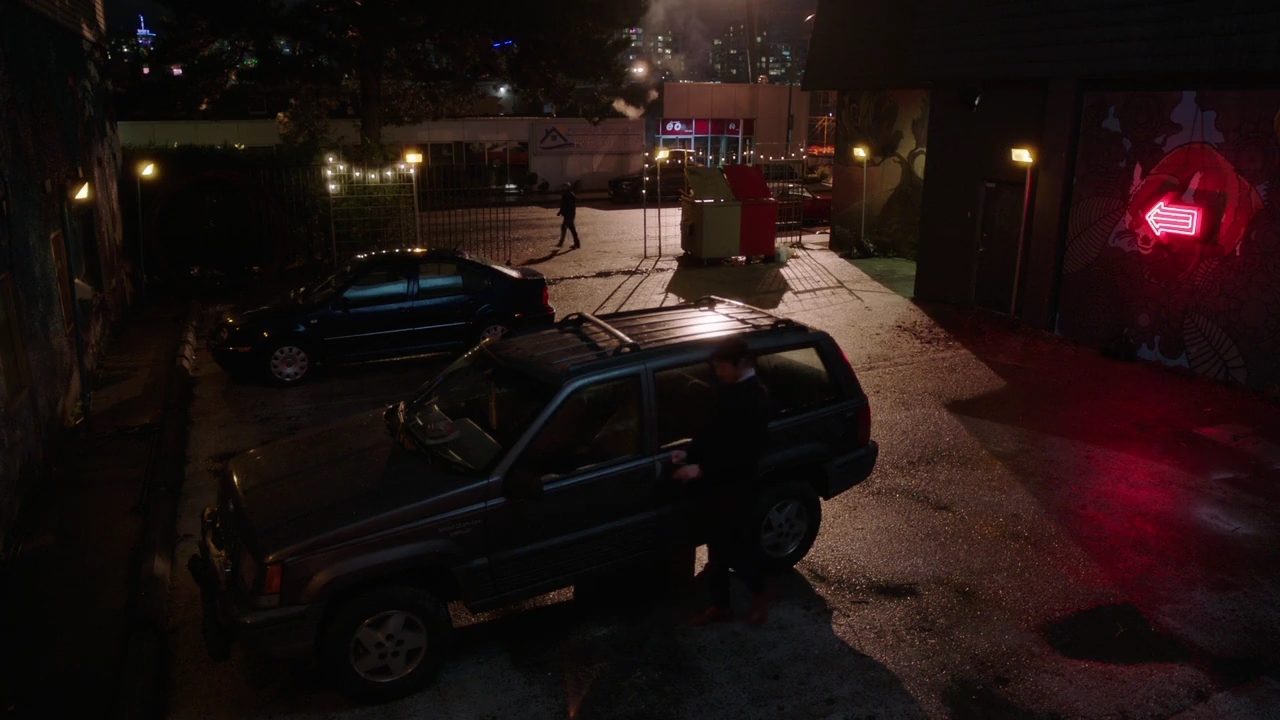 Charmed-Online-dot-nl_Charmed-1x08BugABoo00451.jpg