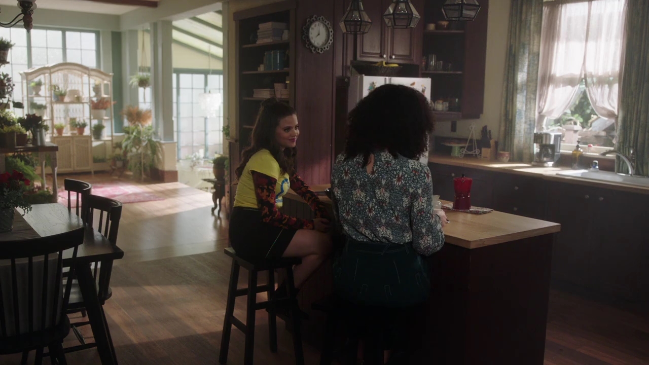 Charmed-Online-dot-nl_Charmed-1x08BugABoo00593.jpg Charmed-Online-dot-nl_Charmed-1x08BugABoo00593.jpg