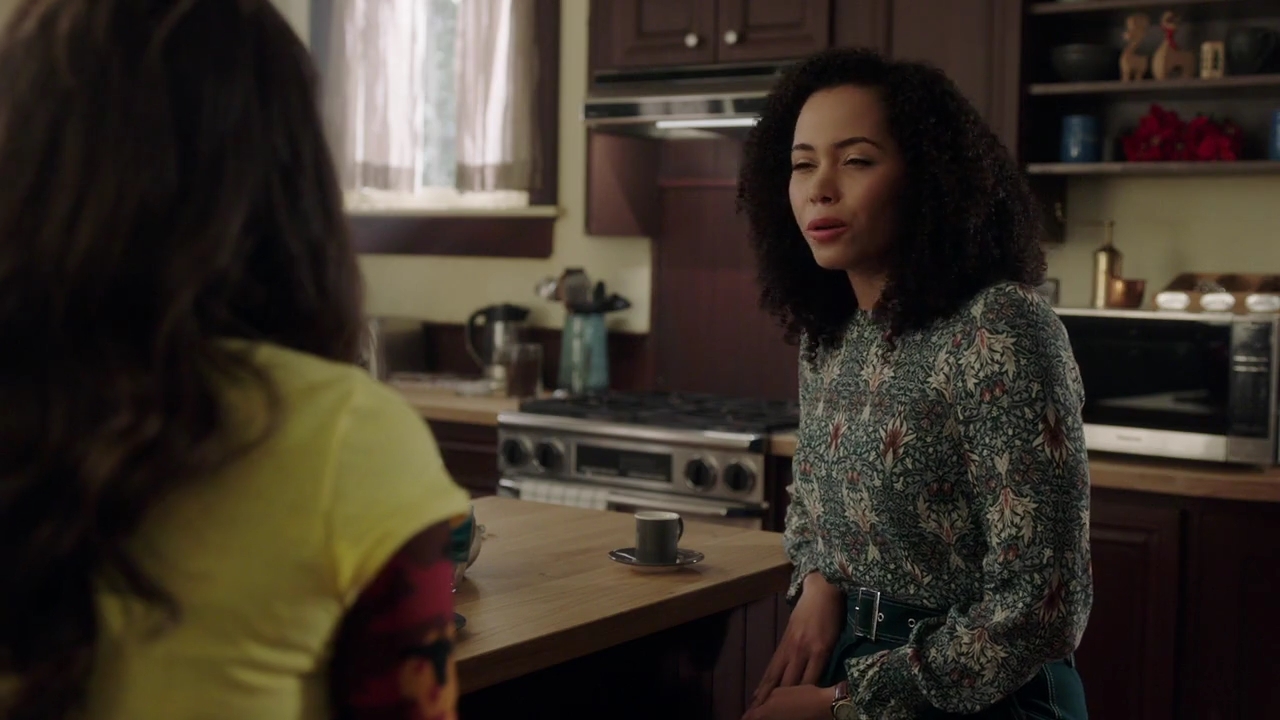 Charmed-Online-dot-nl_Charmed-1x08BugABoo00617.jpg