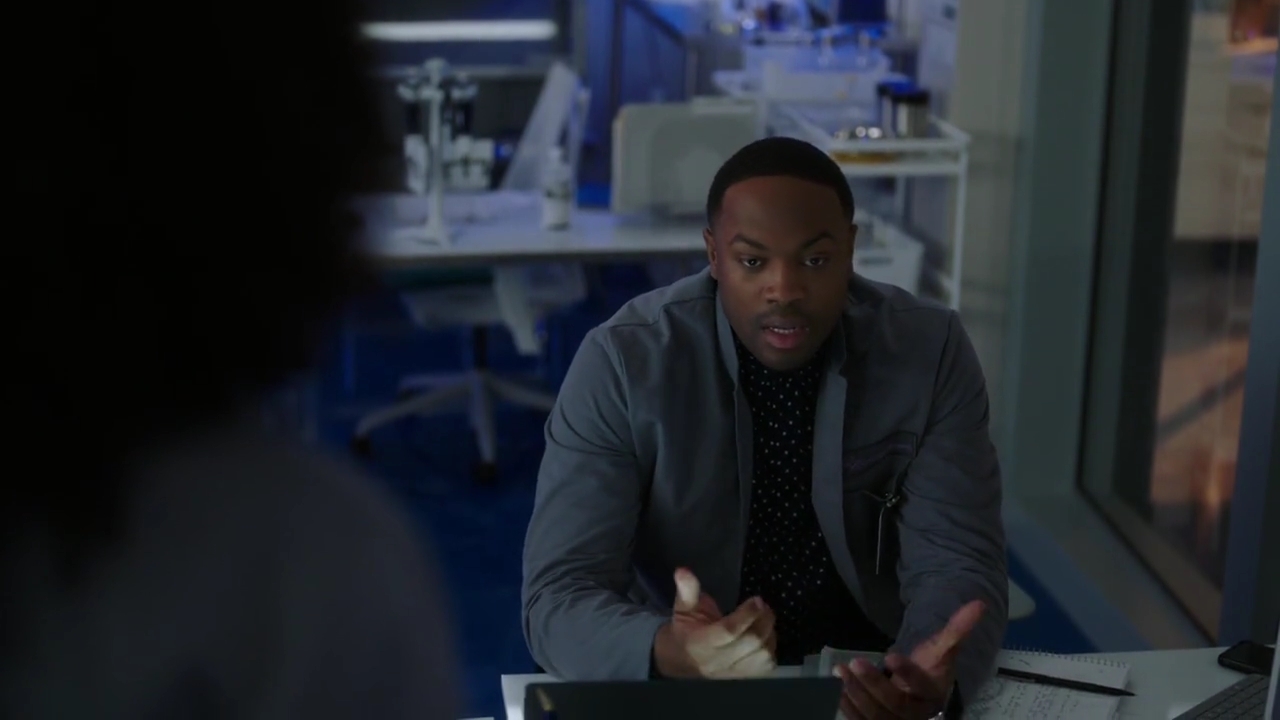 Charmed-Online-dot-nl_Charmed-1x08BugABoo01013.jpg