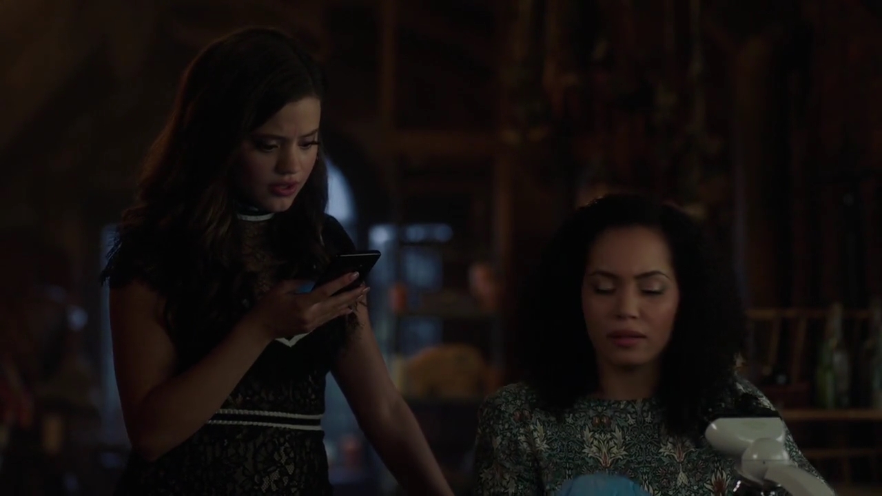 Charmed-Online-dot-nl_Charmed-1x08BugABoo01115.jpg
