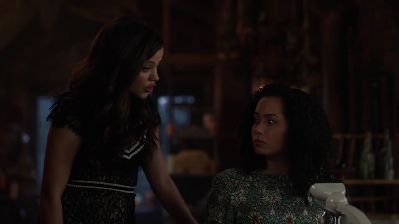 Charmed-Online-dot-nl_Charmed-1x08BugABoo01143.jpg