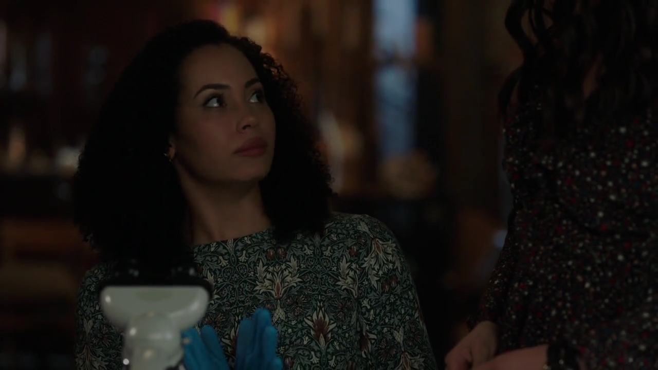 Charmed-Online-dot-nl_Charmed-1x08BugABoo01162.jpg Charmed-Online-dot-nl_Charmed-1x08BugABoo01162.jpg