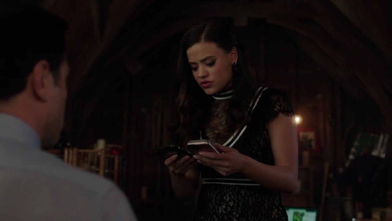 Charmed-Online-dot-nl_Charmed-1x08BugABoo01570.jpg