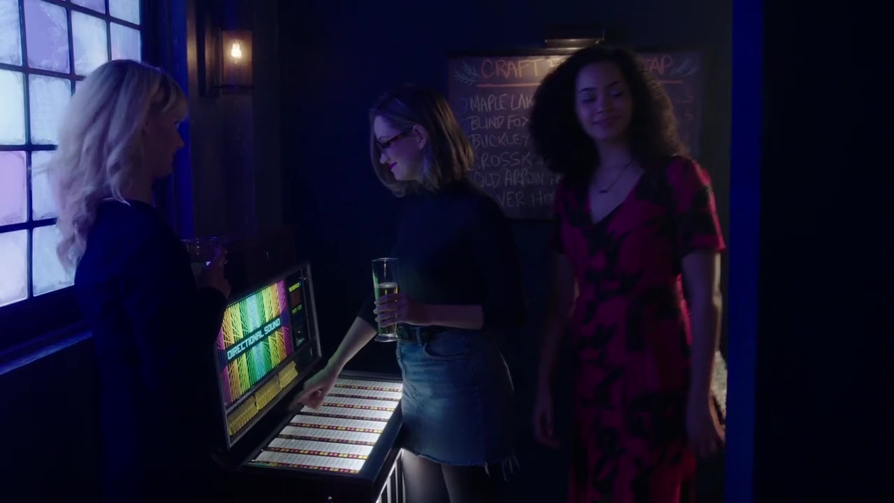 Charmed-Online-dot-nl_Charmed-1x08BugABoo01585.jpg