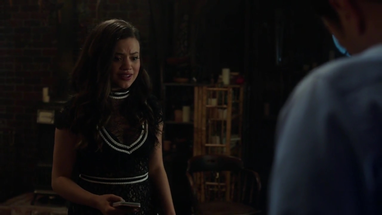 Charmed-Online-dot-nl_Charmed-1x08BugABoo01656.jpg
