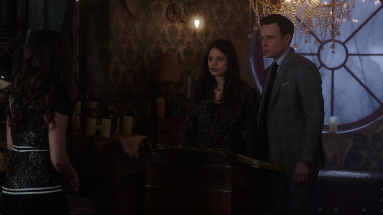 Charmed-Online-dot-nl_Charmed-1x08BugABoo01675.jpg