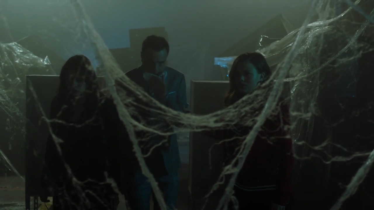 Charmed-Online-dot-nl_Charmed-1x08BugABoo01722.jpg